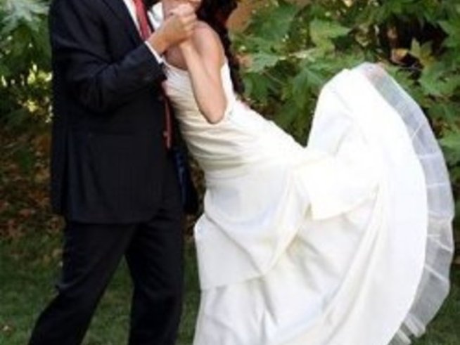 Младоженци от Варна поискаха детски играчки вместо букети за сватбата