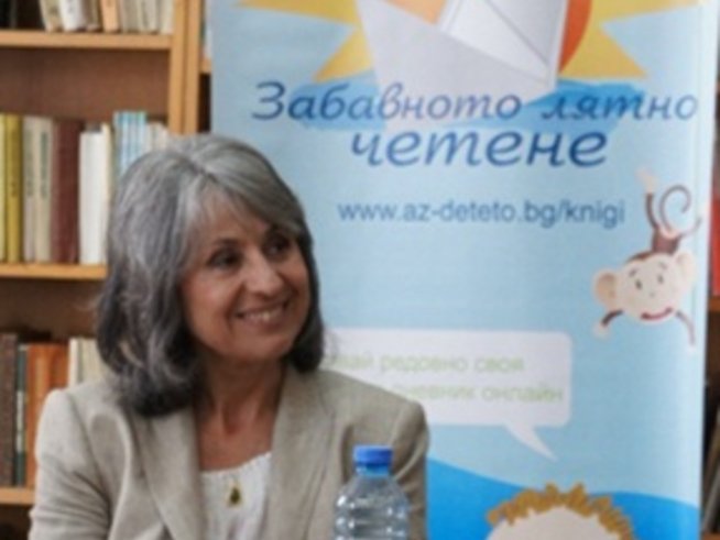 Вицепрезидентът на България Маргарита Попова: Най-щастлива се чувствам с книга в ръка