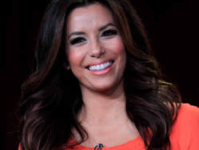 „Отчаяната съпруга“ Ева Лонгория пак е сама