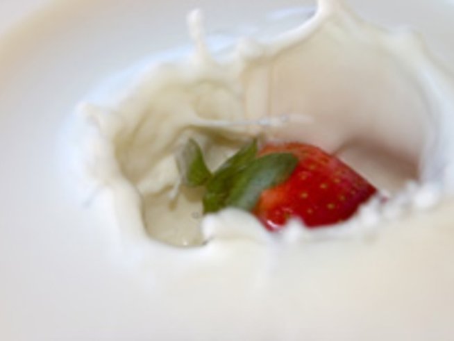 Шоколадово мляко – какво пият децата?