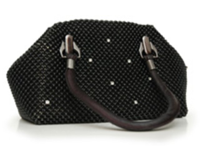 Вечерните чанти през 2012 – екстравагантни и блестящи