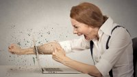 Физически признаци, че мразите работата си
