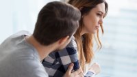 10 червени флага, които хората игнорират, преди да се оженят