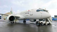 Пристигна шестият нов самолет Airbus A220-100 на „България Еър“