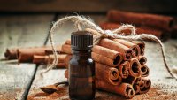 10 ползи за здравето от етеричното масло от канела